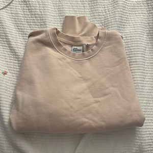 Light pink Aritzia sweatshirt